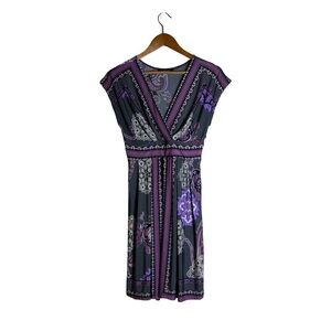 Coco & Tashi patterned short sleeve dress. Size small